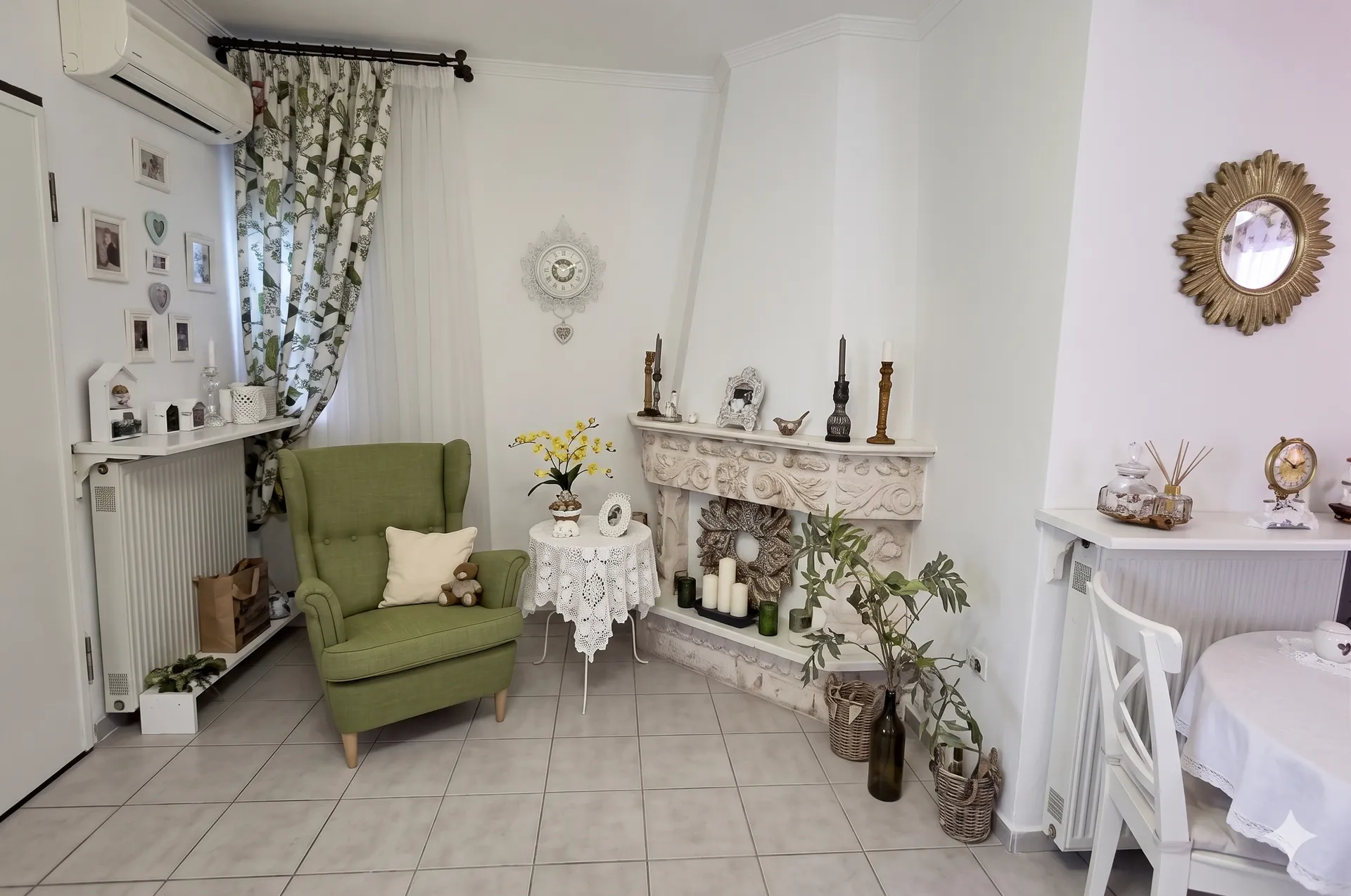 Kalithea Sun Apartment — Living room